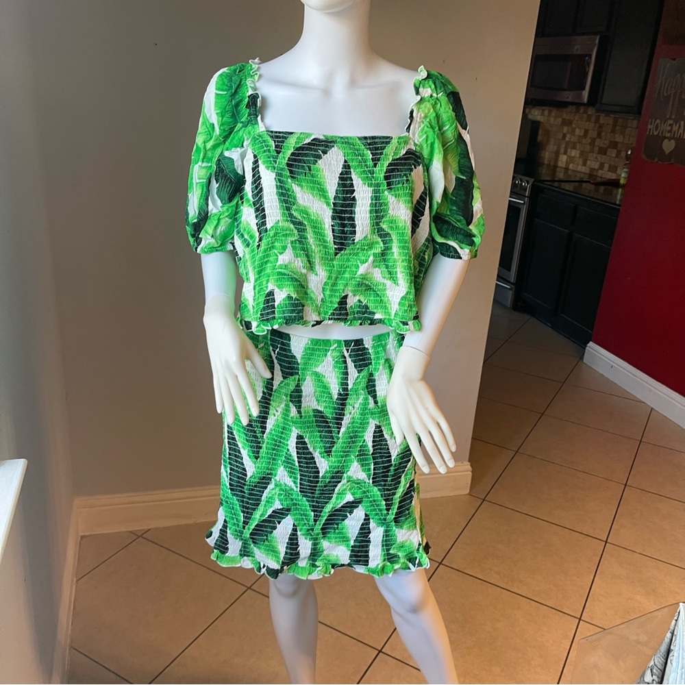Plus Size Smocked Tropical top and Leaf Skirt setTop is size 2x